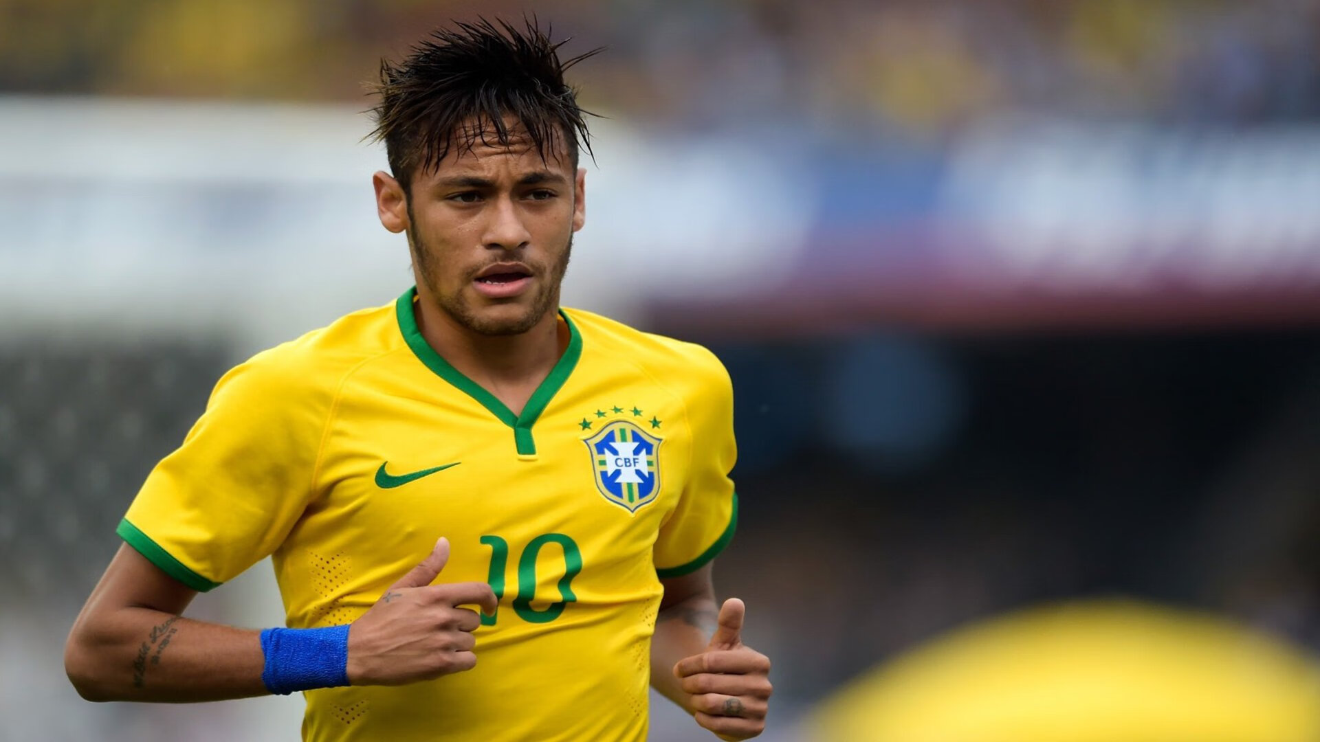 冠军球队赛季广告片发布引发粉丝讨论与转发,冠军宣传片